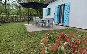 La Maison Bleu du Lac de Céline